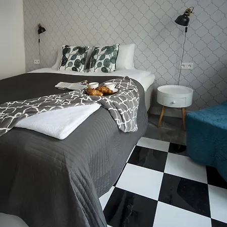 Very Berry Apartment *